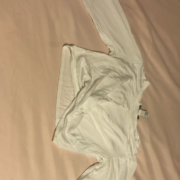 Forever 21 Cropped off white flared sleeve top - Picture 2 of 4